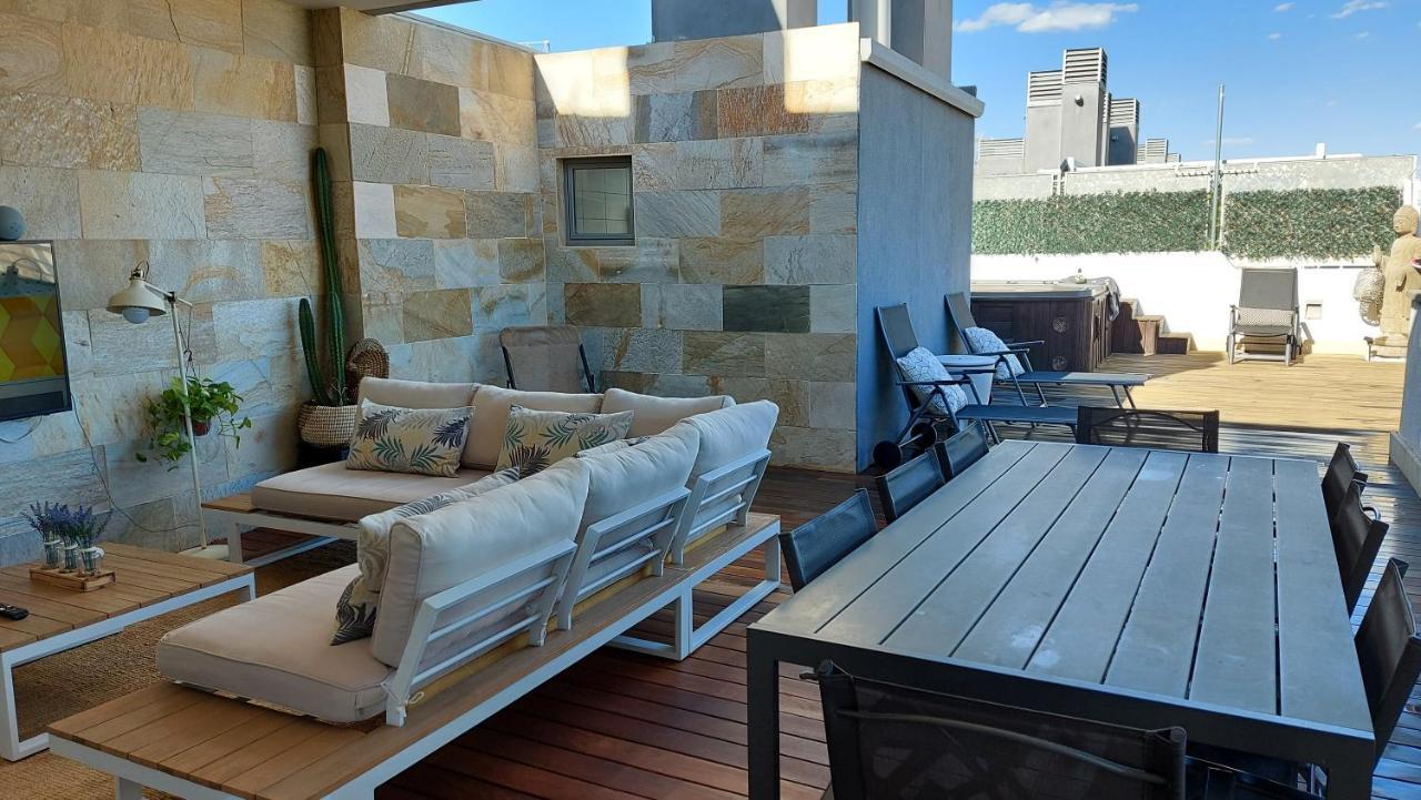 Atico De Lujo Con Jacuzzi Climatizado En Terraza Apartment Elche Exterior foto