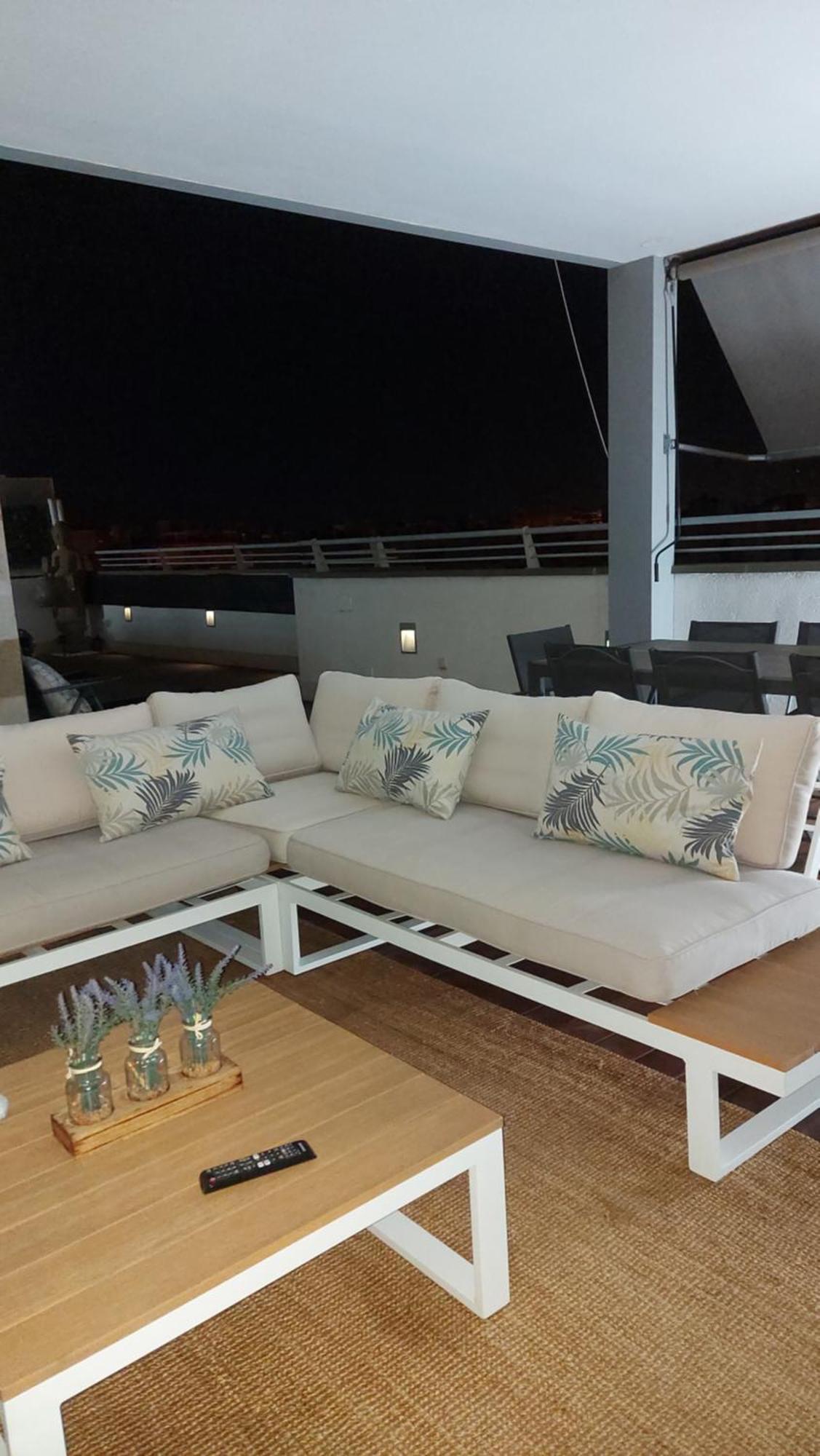 Atico De Lujo Con Jacuzzi Climatizado En Terraza Apartment Elche Exterior foto