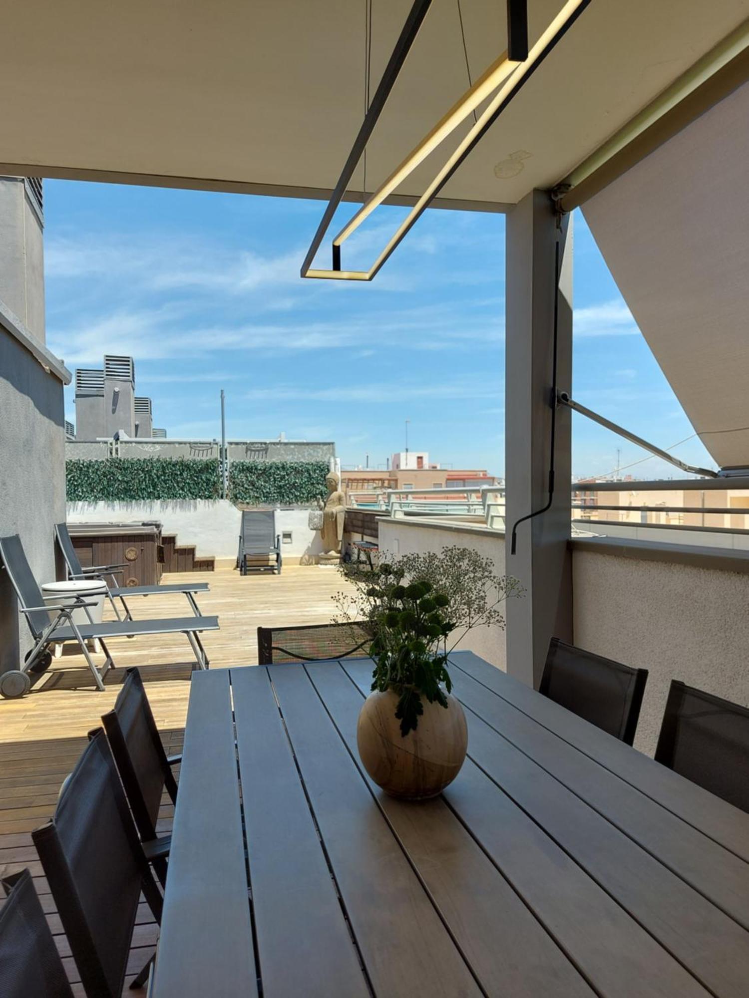 Atico De Lujo Con Jacuzzi Climatizado En Terraza Apartment Elche Exterior foto